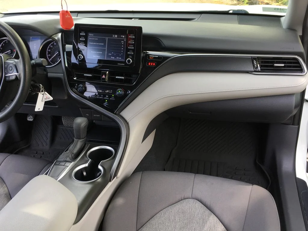 Used 2023 White Toyota LE image 30