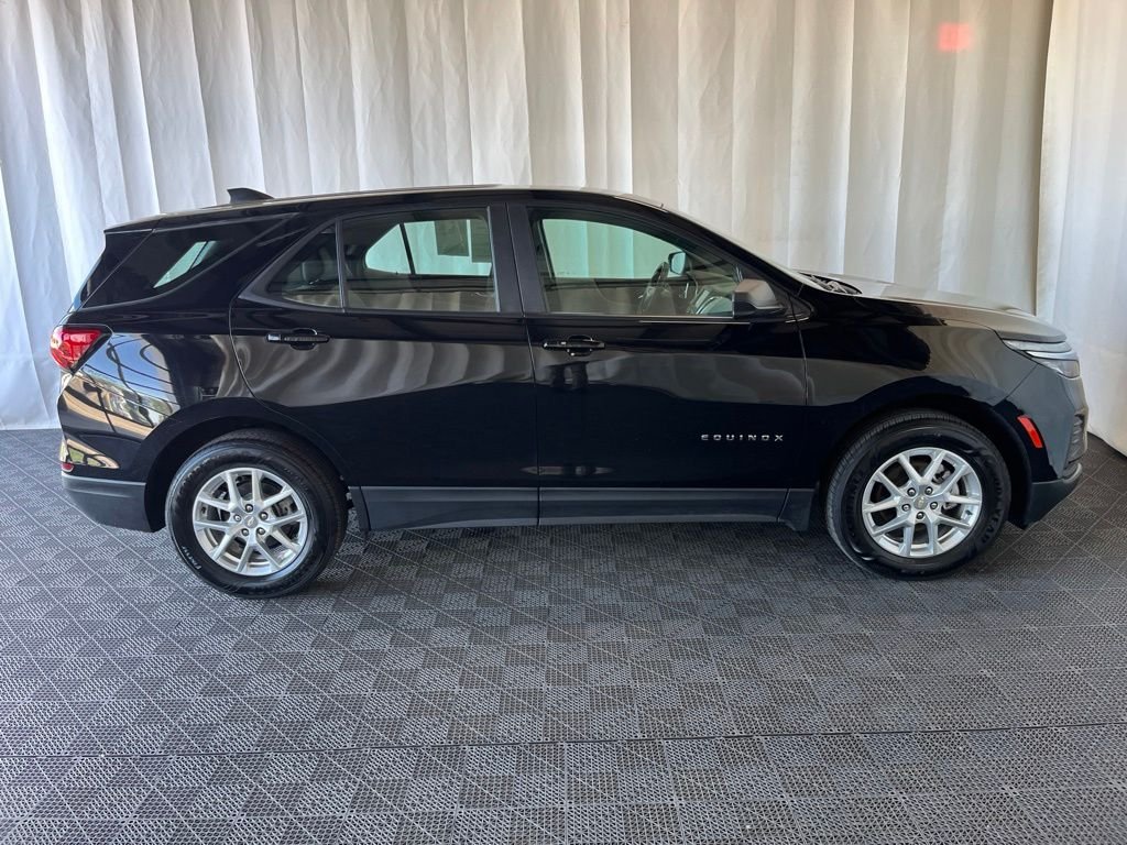 Used 2023 Chevrolet Equinox LS with VIN 3GNAXSEG2PL267291 for sale in Grand Island, NY