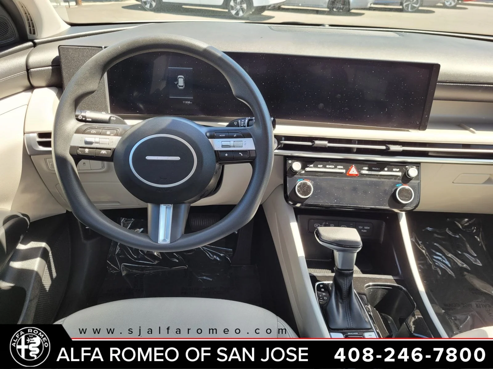 Used 2025 White Hyundai SEL image 7