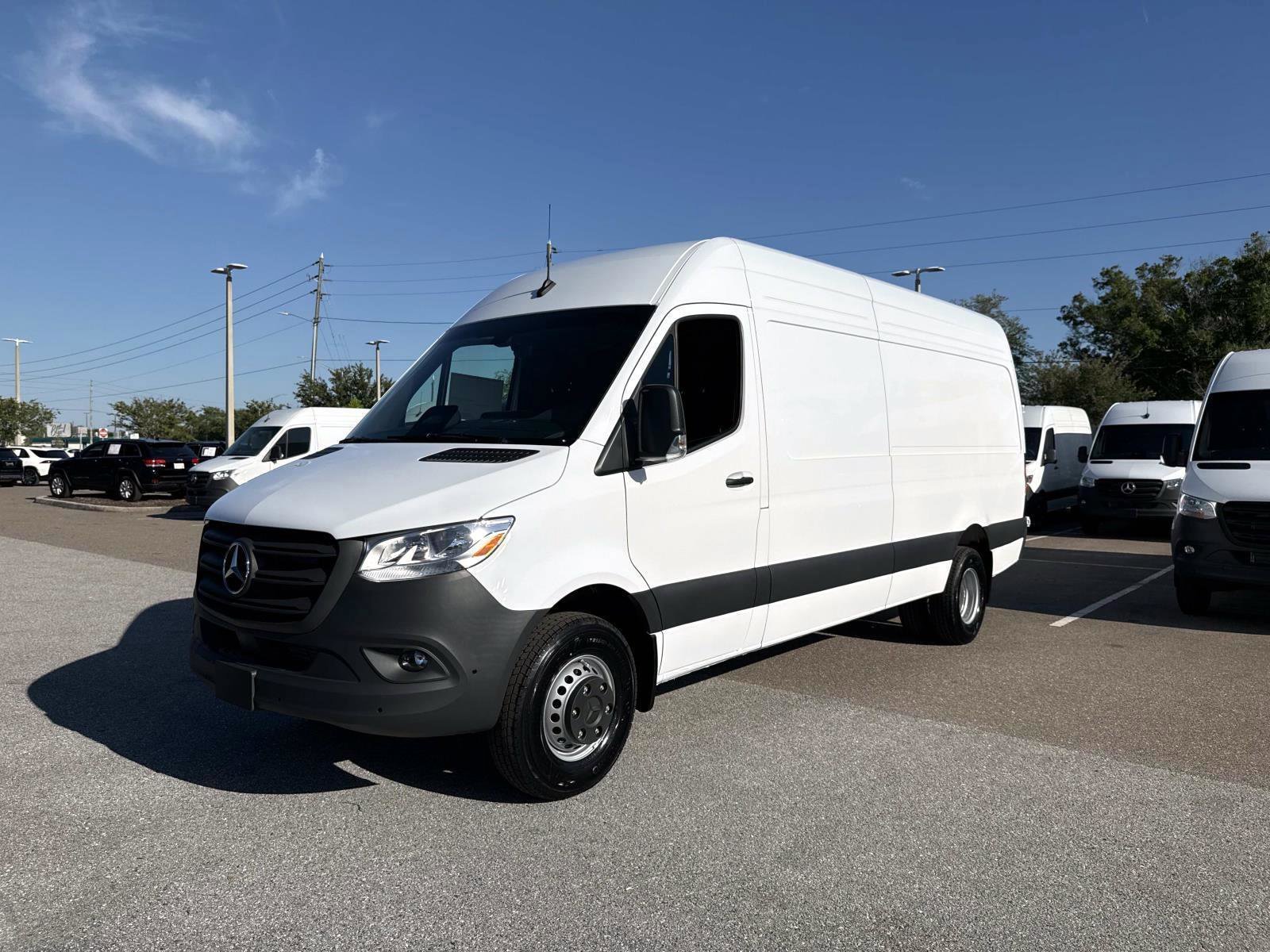 2026 Mercedes-Benz Sprinter 3500XD 170 WB HO High Roof's photo
