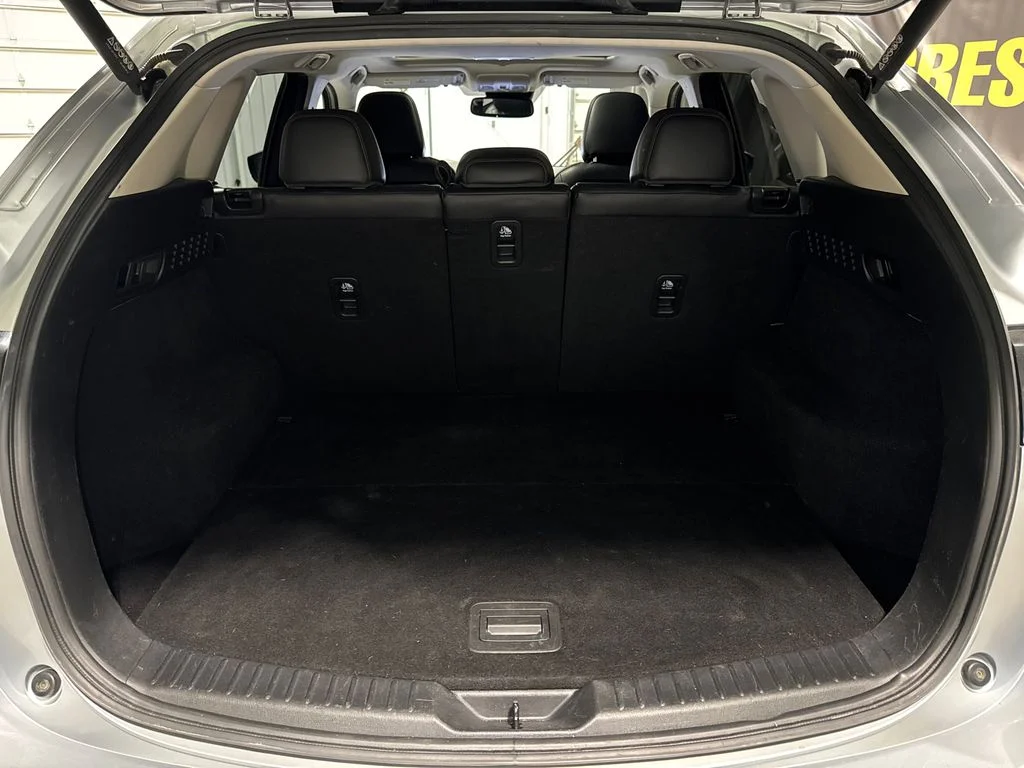 Used 2023 Sonic Silver Metallic Mazda 2.5 S Preferred Package image 33