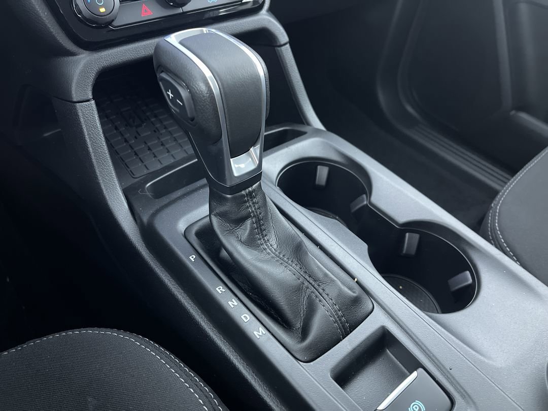 New 2025 Oxford White Ford XLT image 22