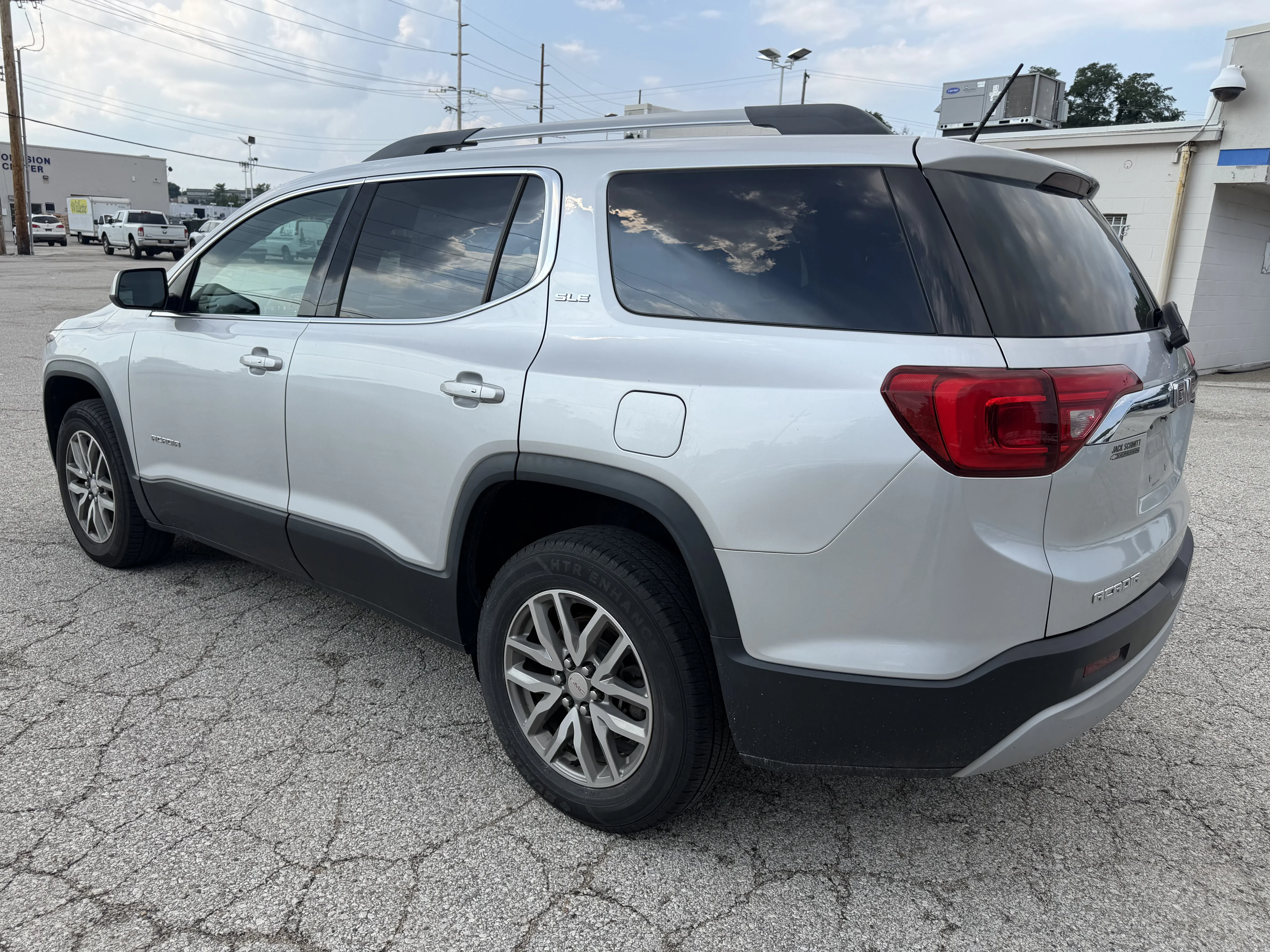 Used 2019 QUICKSILVER METALLIC GMC SLE image 5