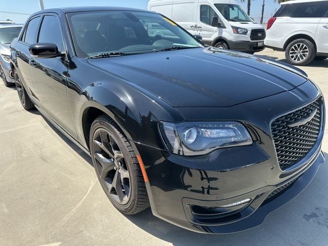 2022 Chrysler 300 Touring L's photo