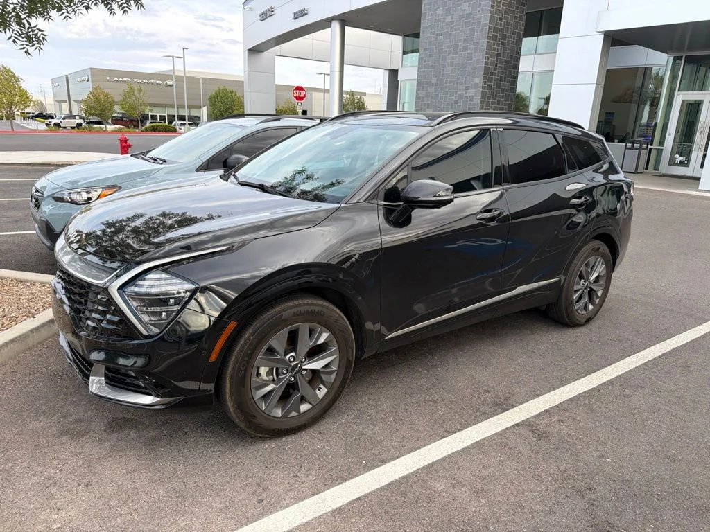 Used 2023 Black Kia SX-Prestige image 32