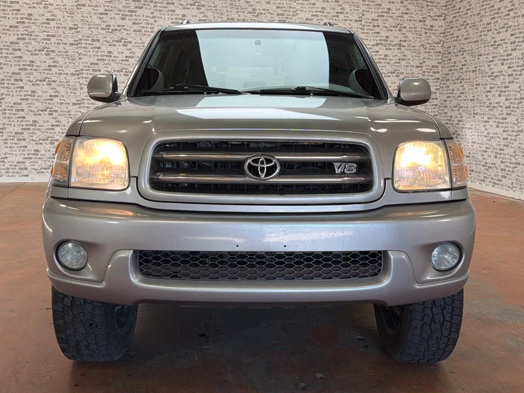 Used 2004 Silver Sky Metallic Toyota Limited image 2