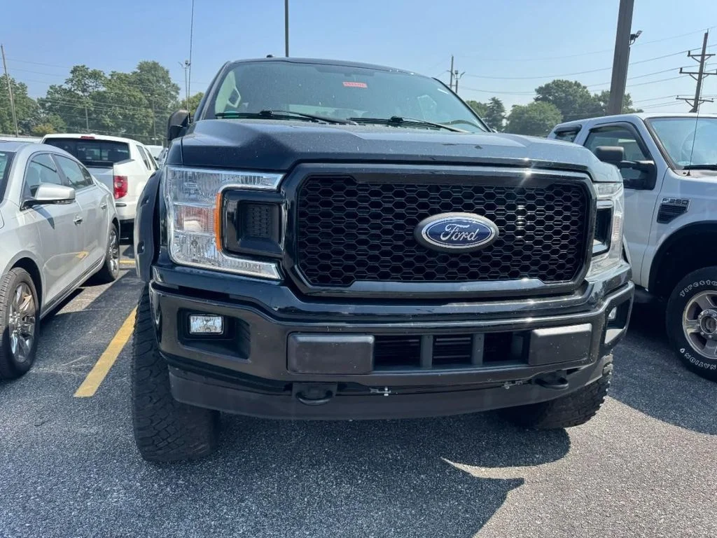Used 2018 Shadow Black Ford XL image 3