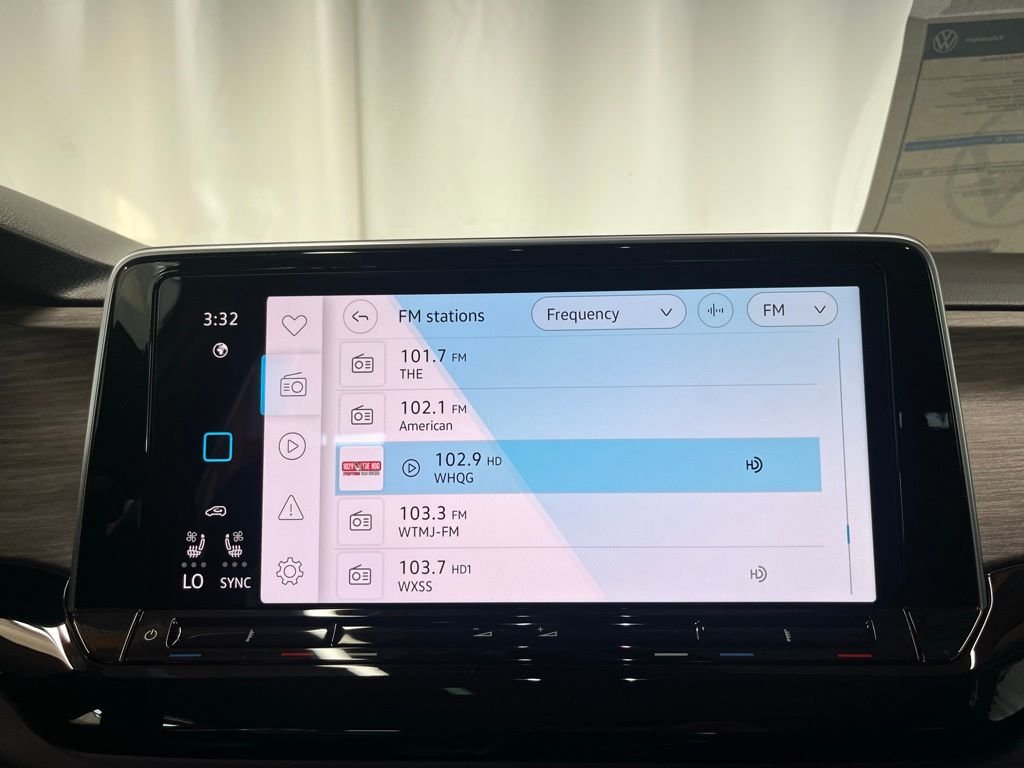 New 2026 White/off-white Volkswagen 2.0T SEL Premium R-Line image 17