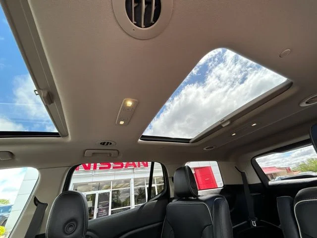 Used 2019 Blue GMC Denali image 29