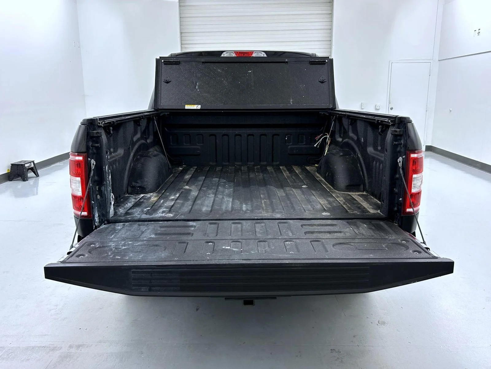 Used 2020 Black Ford XLT image 21
