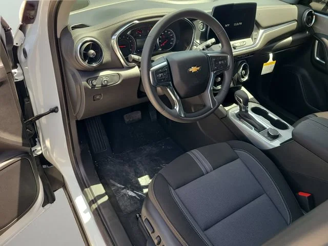 New 2026 Summit White Chevrolet 2LT image 20