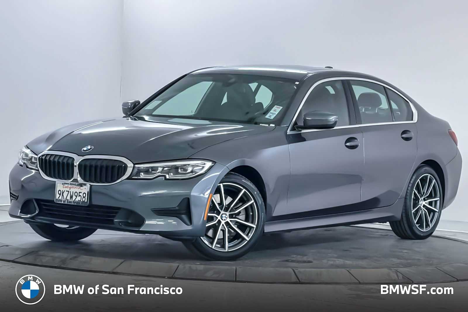 2022 BMW 3 Series 330i Sedan's photo