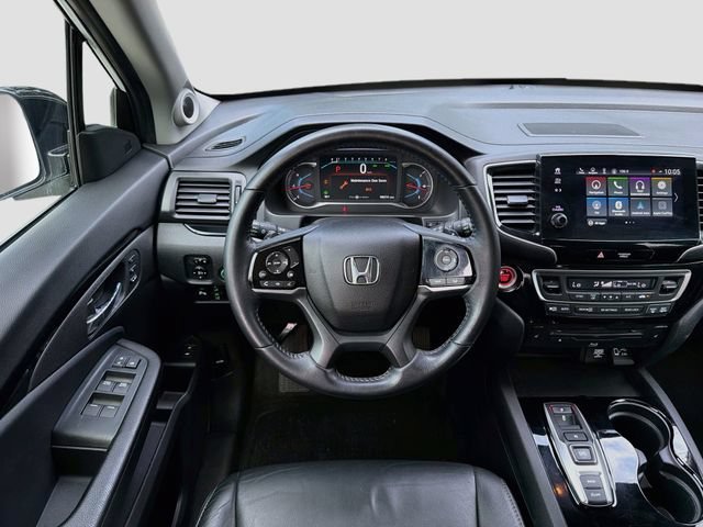 Used 2021 White Honda Touring 7-Passenger image 17