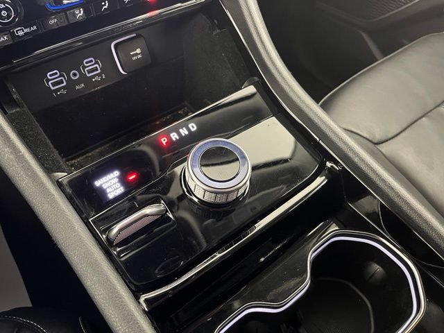 Used 2022 White Jeep Limited image 34