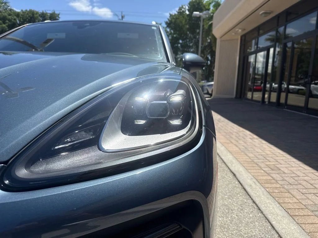 Used 2020 Blue Porsche Base image 8