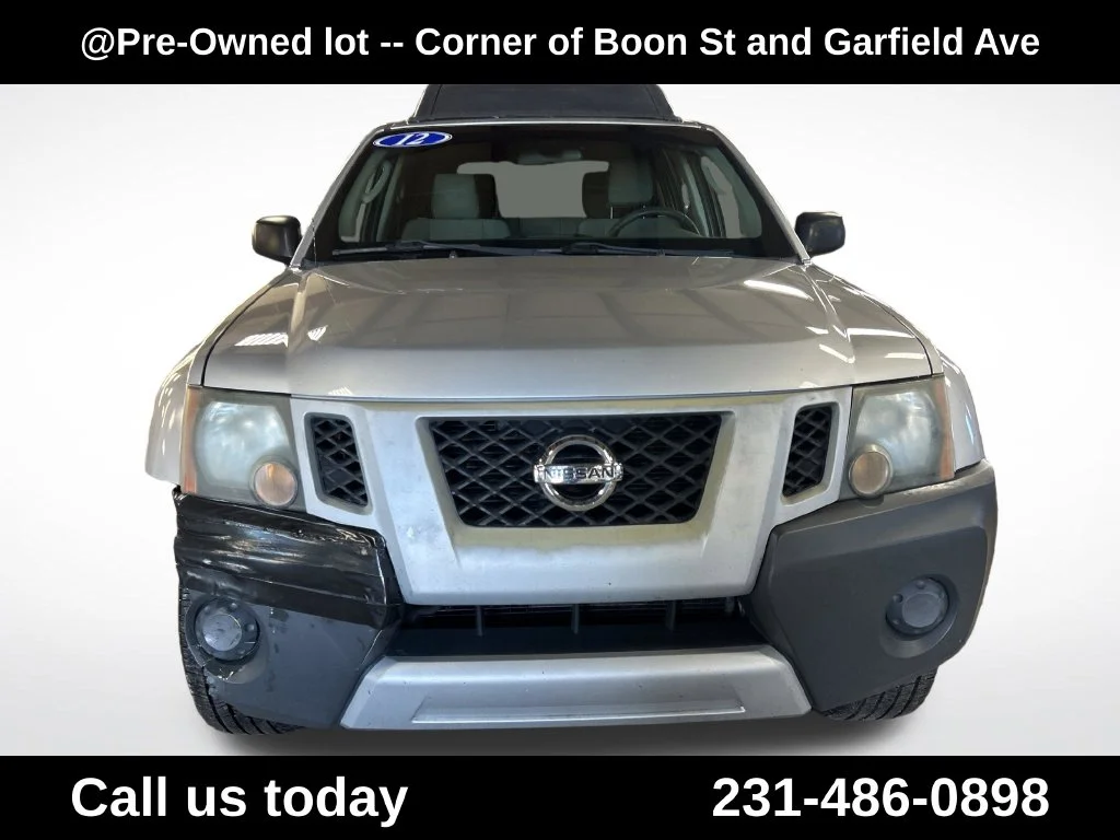 Used 2012 Silver Nissan S image 8