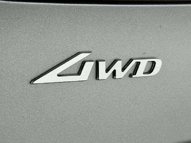 New 2026 Silver Genesis 2.5T Prestige image 27