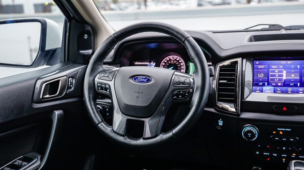 Used 2019 Oxford White Ford Lariat image 18