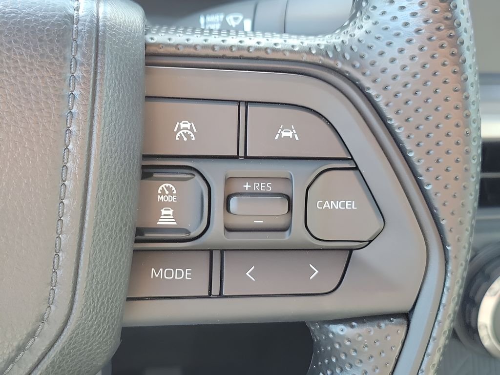 2026 Toyota Tacoma SR5 - Photo 34