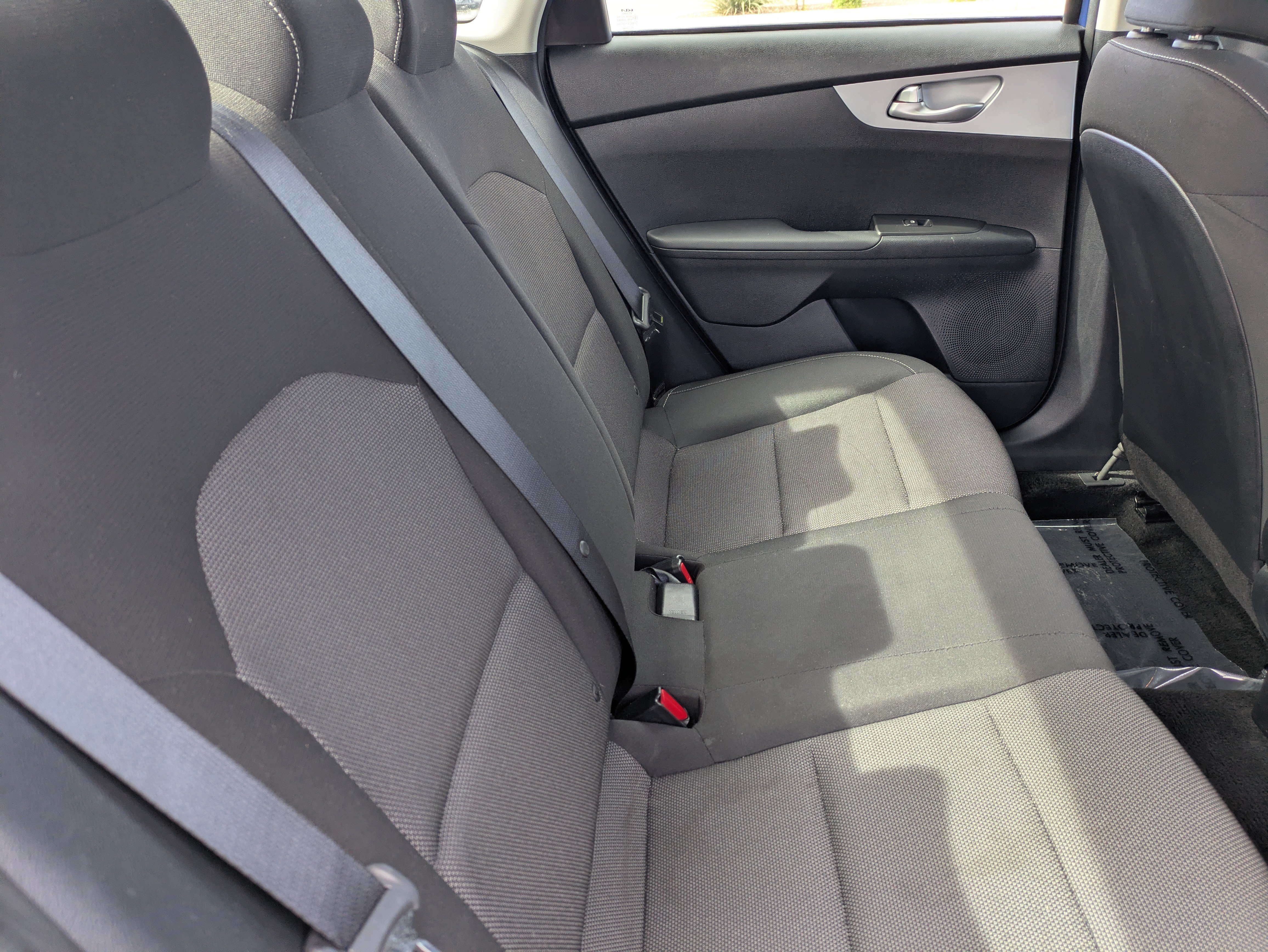 Used 2024 Deep Sea Blue Kia LXS image 13
