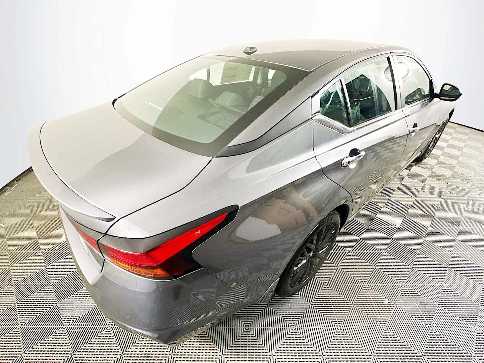 Certified Used 2025 Gun Metallic Nissan SV image 2