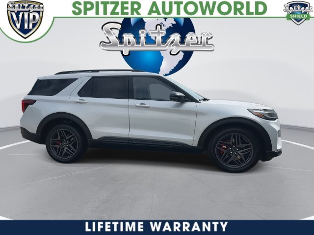 New 2026 Space White Metallic Ford ST image 17