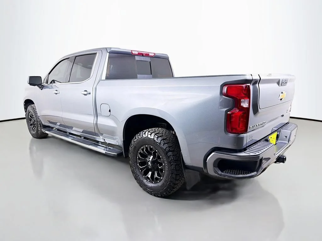 Used 2022 Satin Steel Metallic Chevrolet High Country image 8