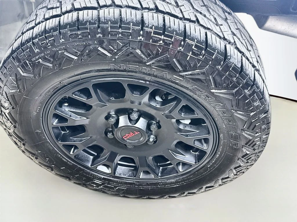 Used 2025 Ice Cap Toyota SR5 image 9