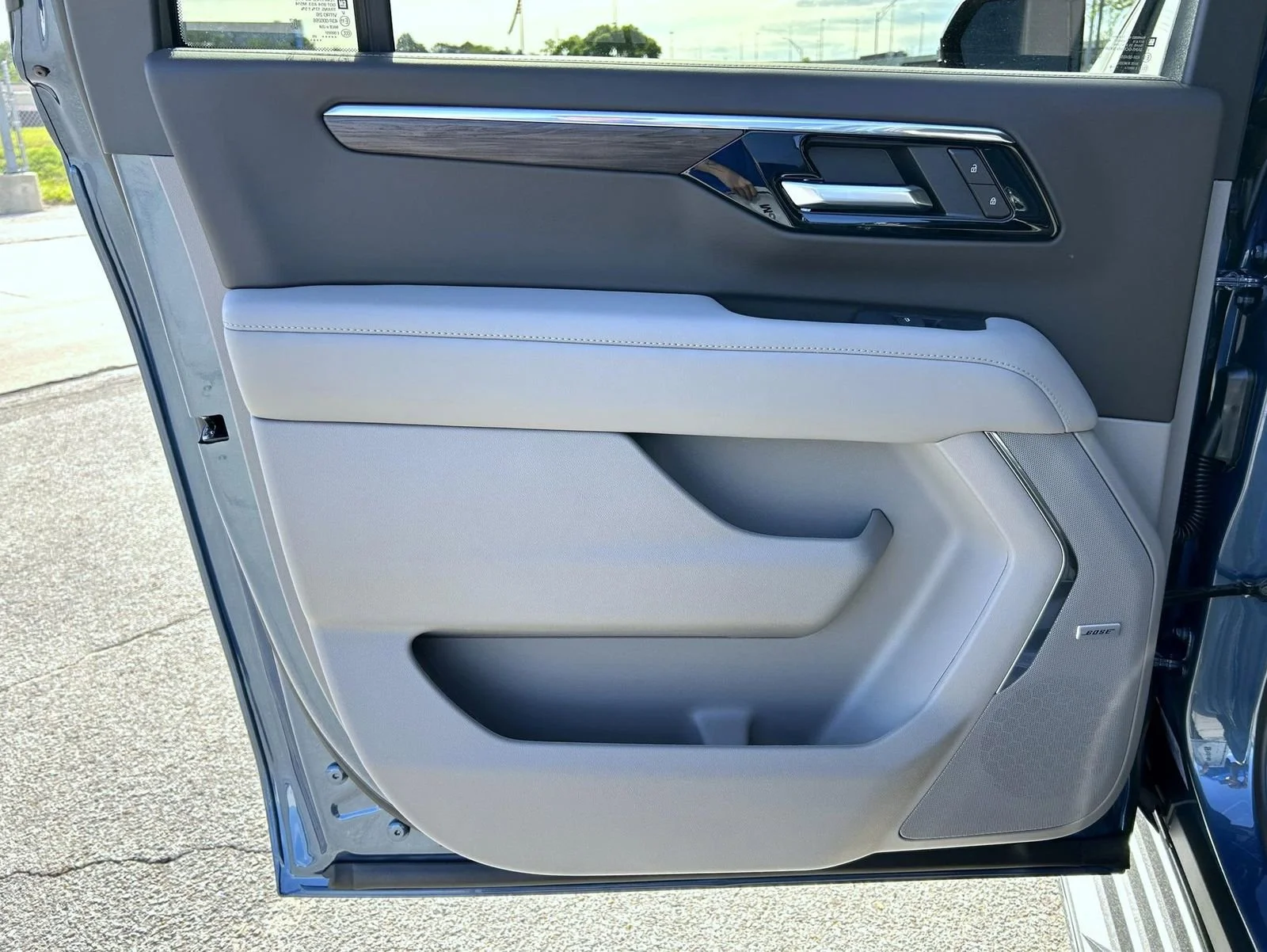 New 2026 Lakeshore Blue Metallic Chevrolet LT image 17