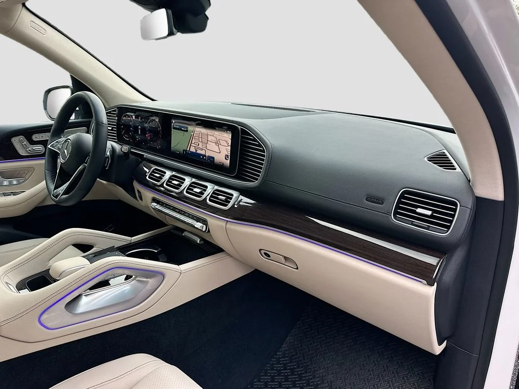 Certified Used 2026 MANUFAKTUR Moonlight White Metallic Mercedes-Benz GLE 350 image 31