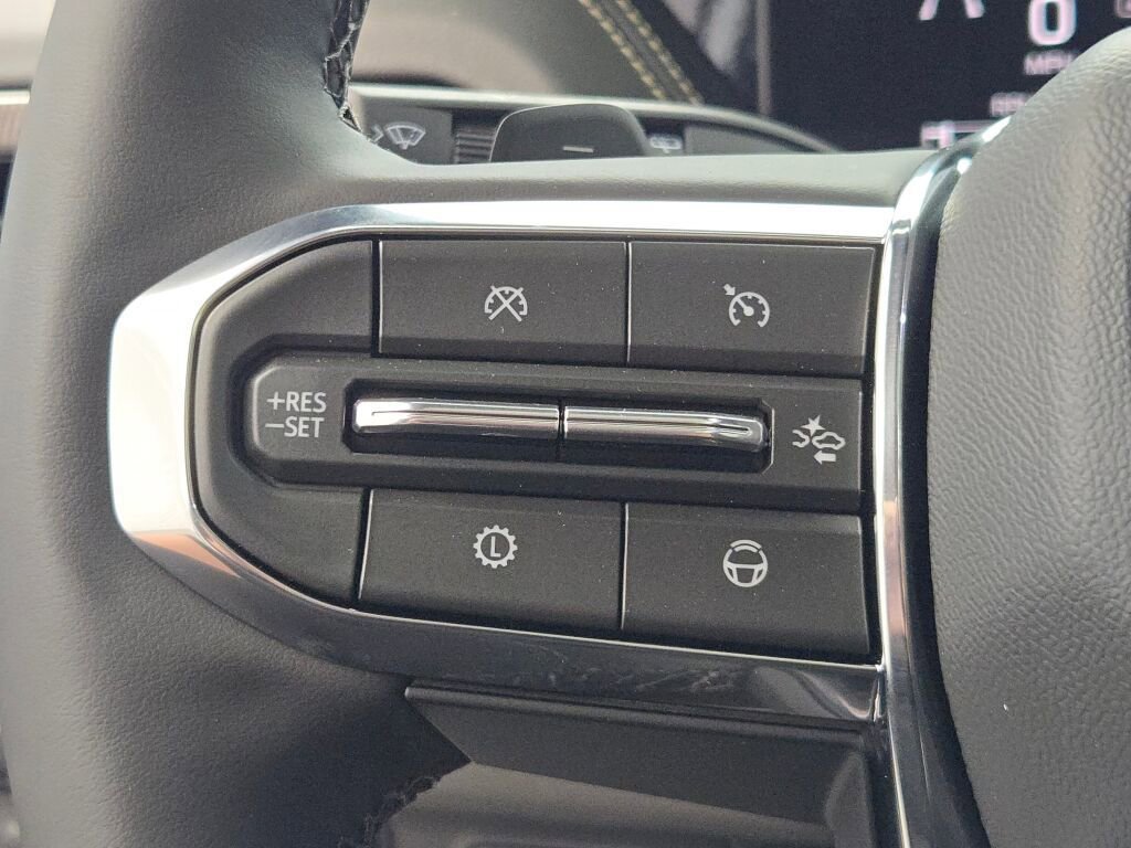 New 2026 Summit White GMC Elevation image 38