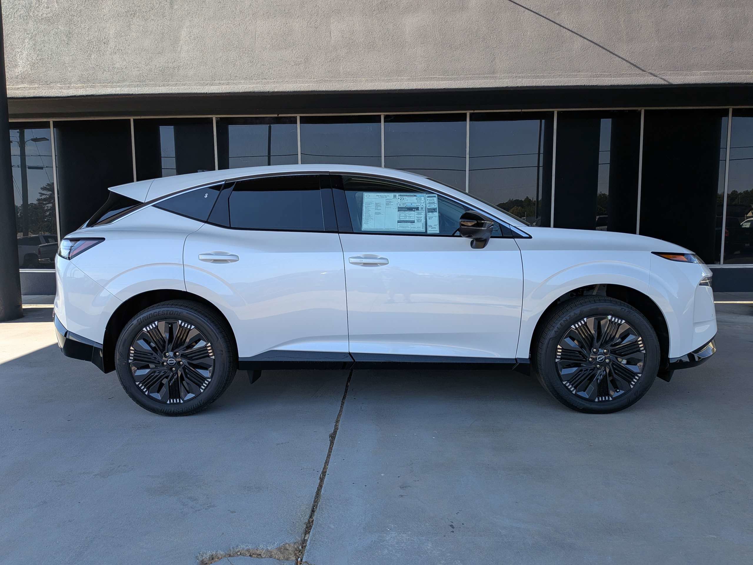 New 2026 White Nissan Platinum image 2
