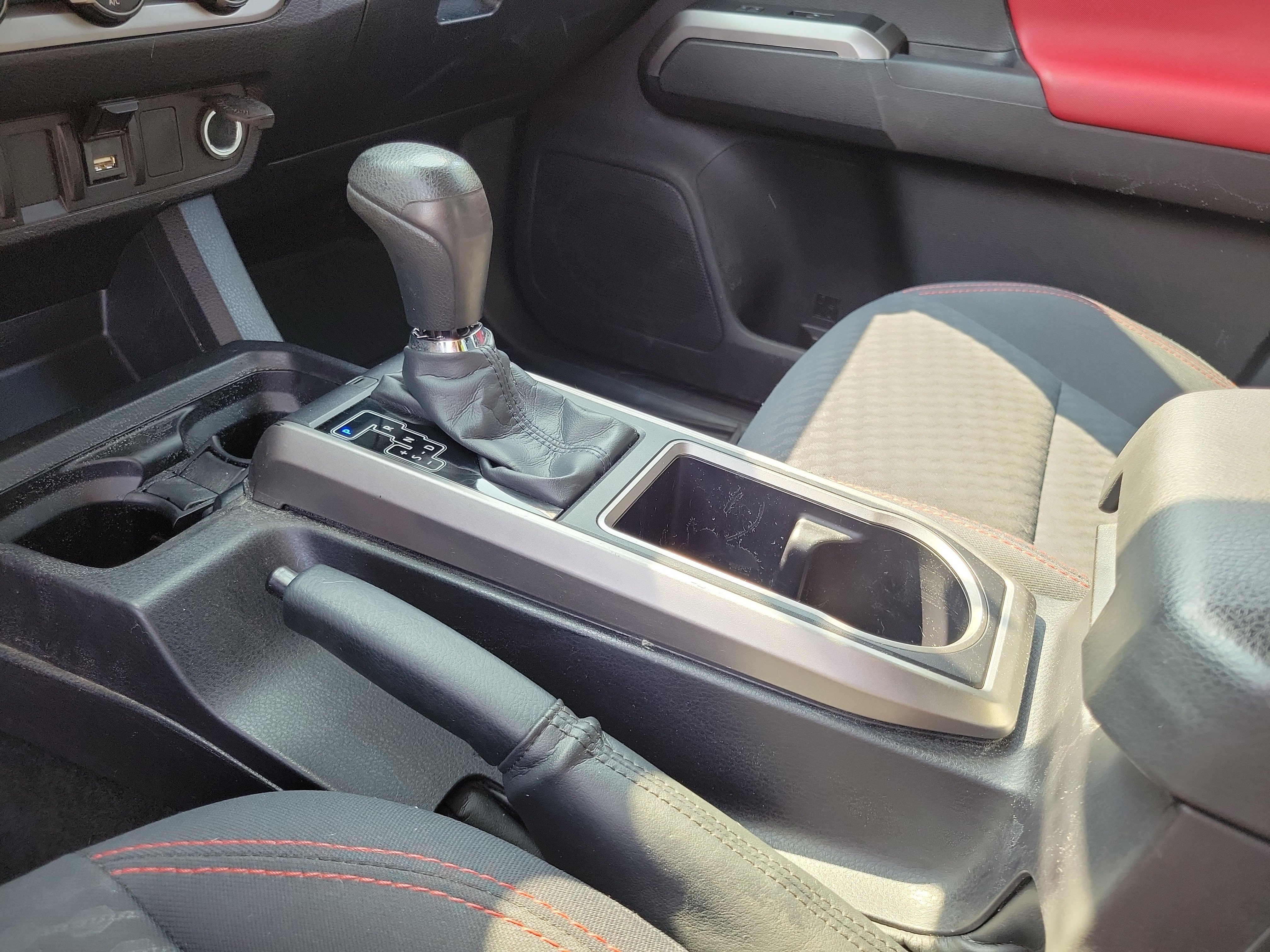 Used 2022 Celestial Silver Toyota SR image 24