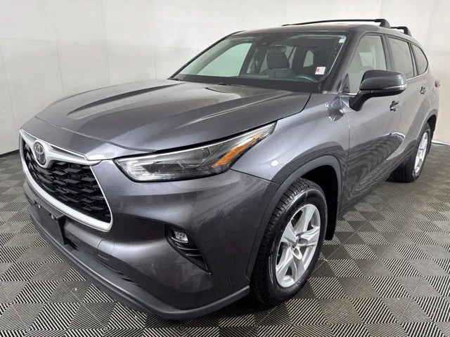 Used 2023 Magnetic Gray Metallic Toyota LE image 8