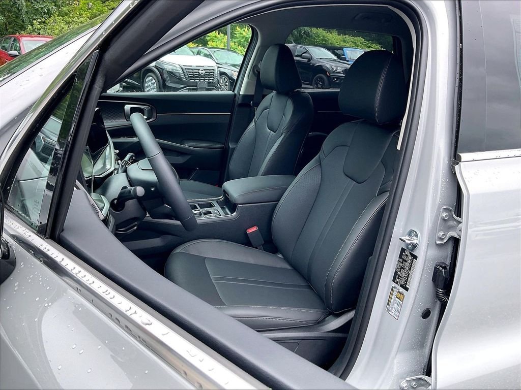 New 2026 Wolf Gray Kia S image 11