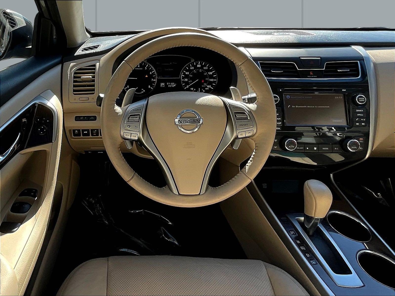 Used 2015 Beige Nissan 3.5 SL image 10