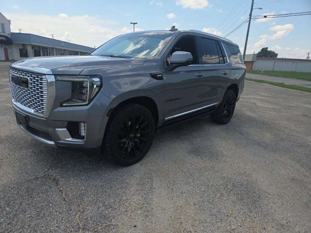 Used 2021 Gray GMC Denali image 6