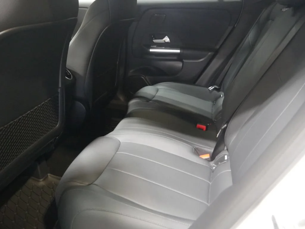 New 2026 Polar White Mercedes-Benz GLA 250 image 20