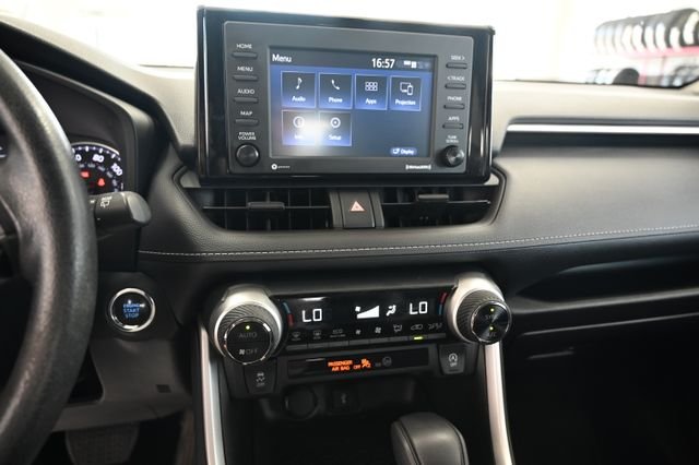 Used 2022 White Toyota XLE image 15