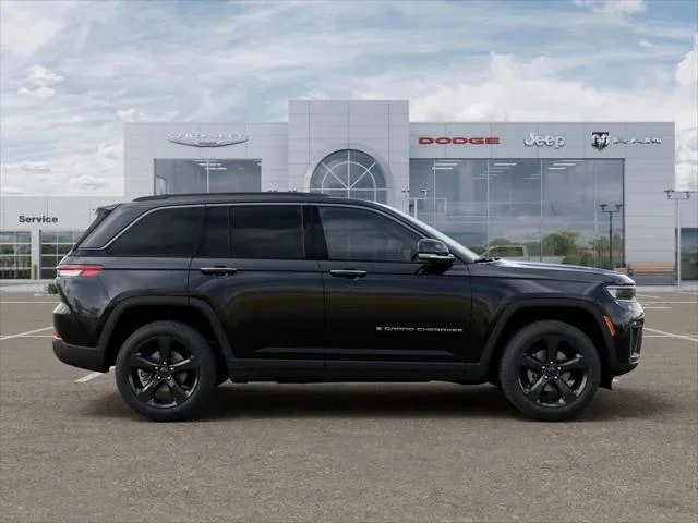 New 2026 Diamond Black Crystal Pearl-Coat Exterior Paint Jeep Limited image 73