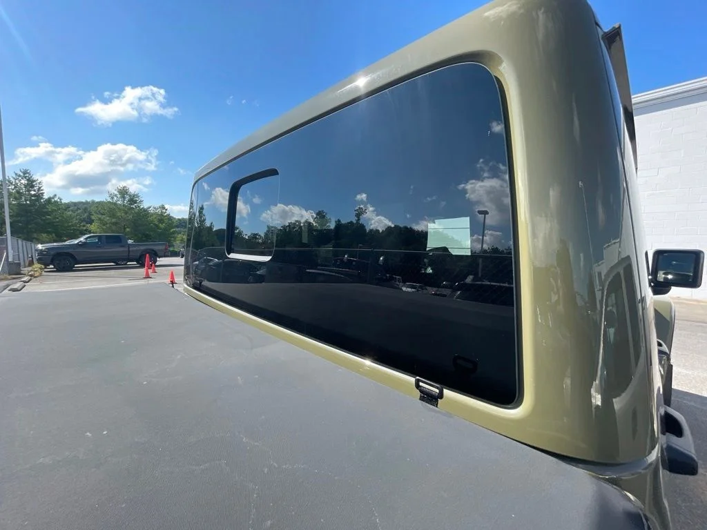 Used 2025 Green Jeep Rubicon image 12