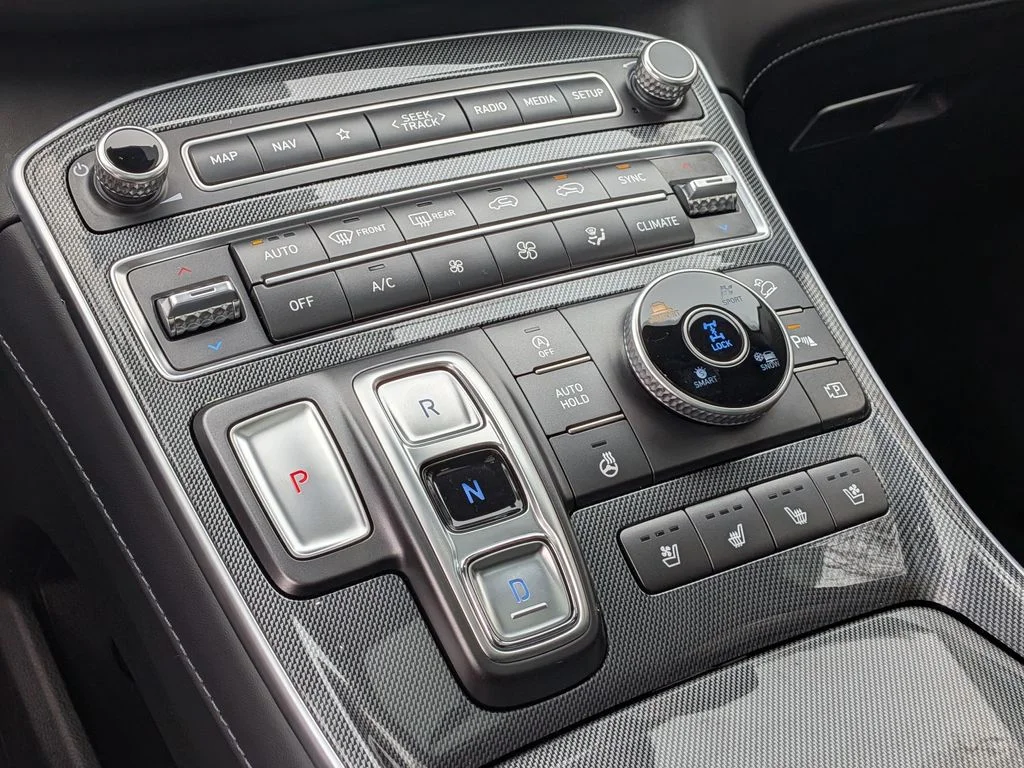 Used 2022 Gray Hyundai Limited image 21