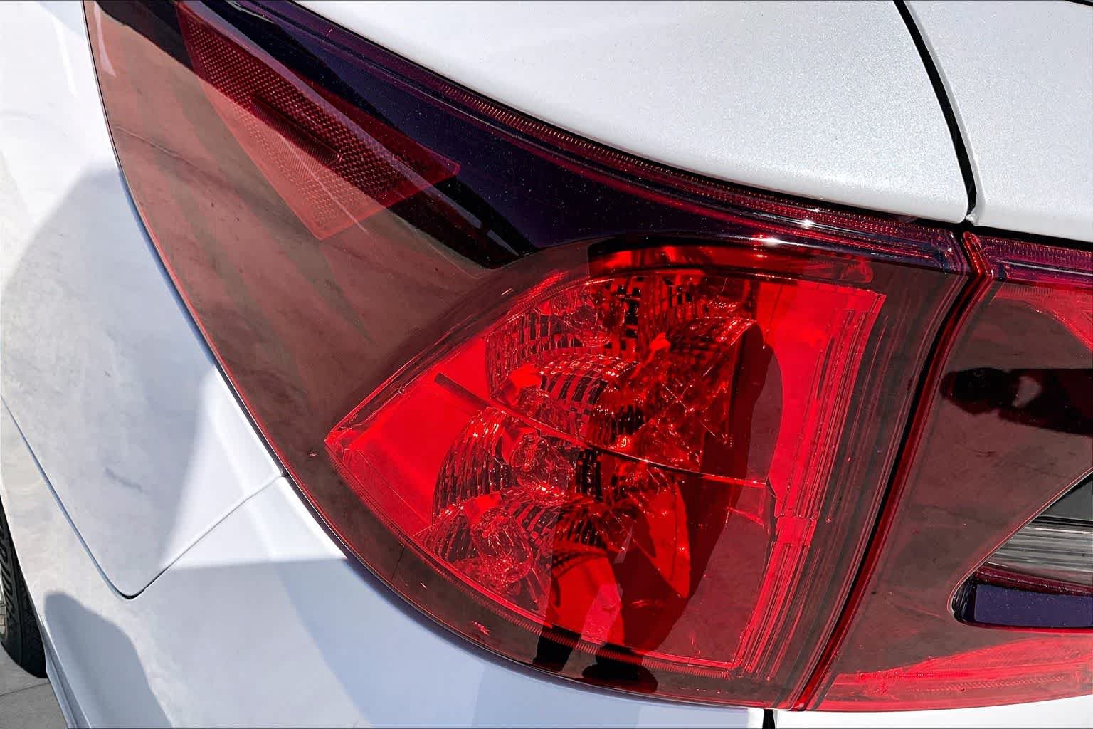 New 2026 Platinum White Pearl Honda Touring image 14
