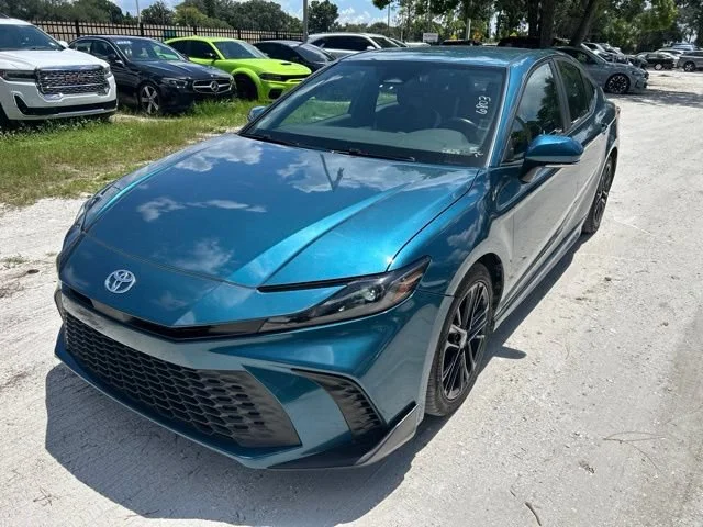 Used 2025 Ocean Gem Toyota SE image 2