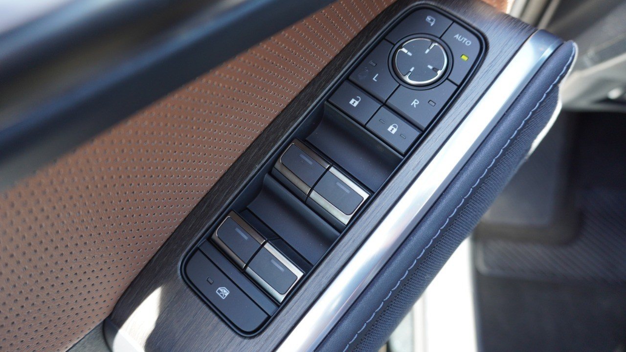 Used 2026 Black Lexus GX 550 Luxury+ image 24
