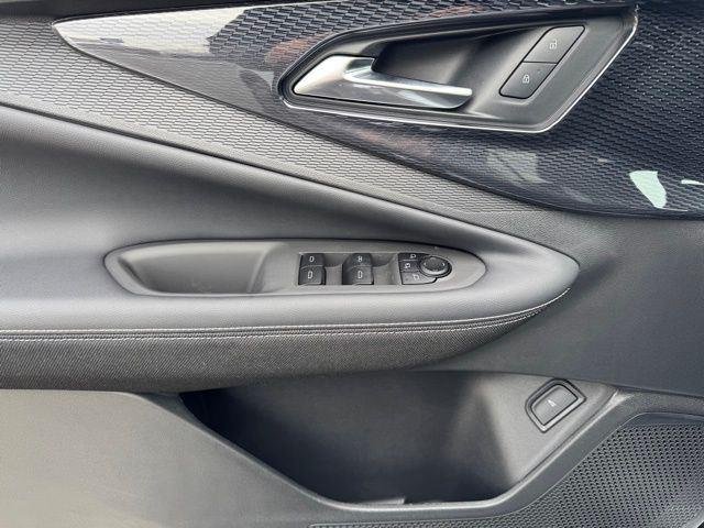 2025 Chevrolet Blazer EV LT - Photo 10