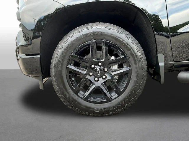 2026 Chevrolet Silverado 1500 Custom - Photo 13