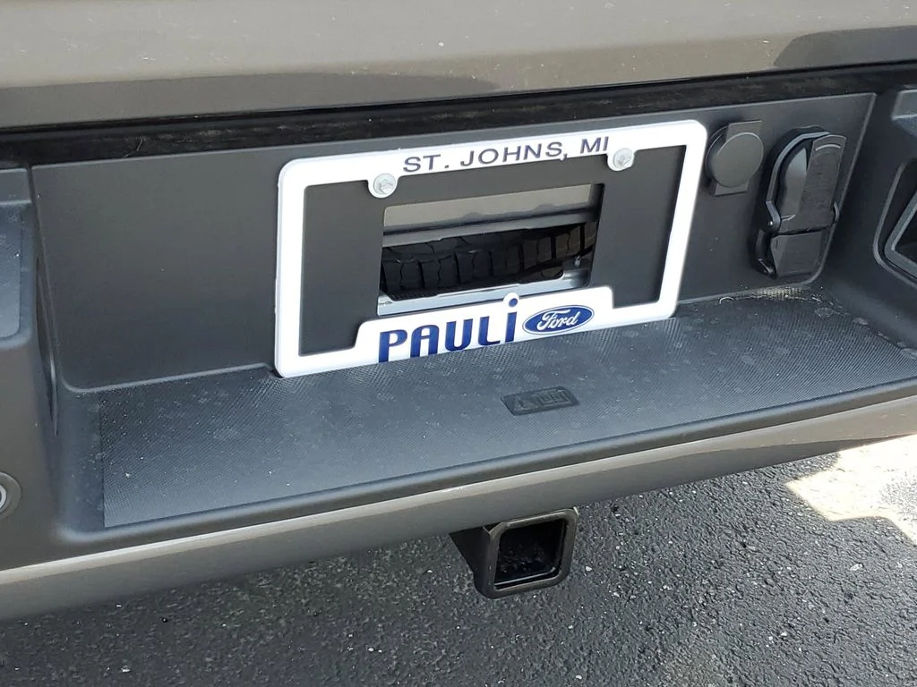 New 2026 Carbonized Gray Metallic Ford XLT image 29