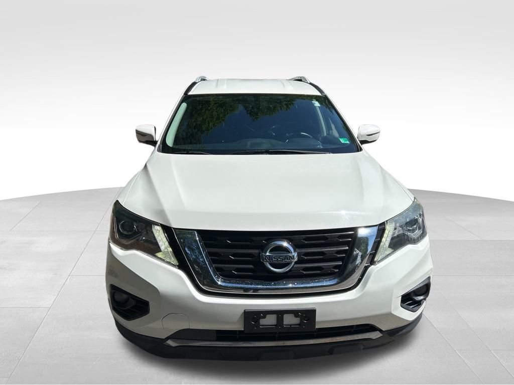 Used 2017 White Nissan SV image 9