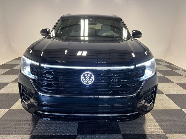 Used 2026 Black Volkswagen 2.0T SEL Premium R-Line image 2